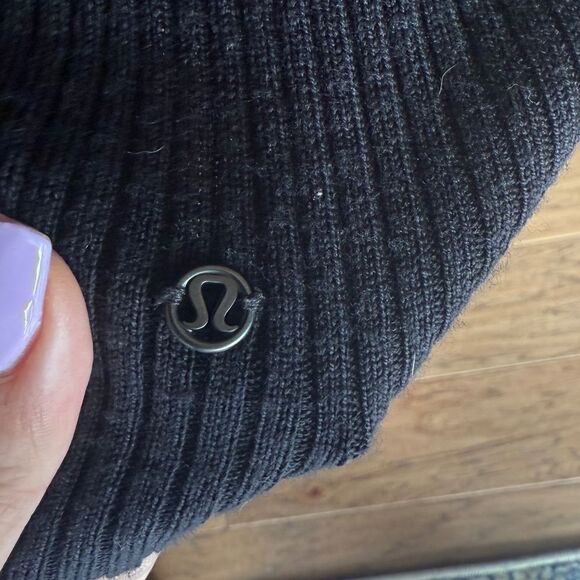 LULULEMON RIBBED TURTLE NECK SWEATER - Picture 4 of 6